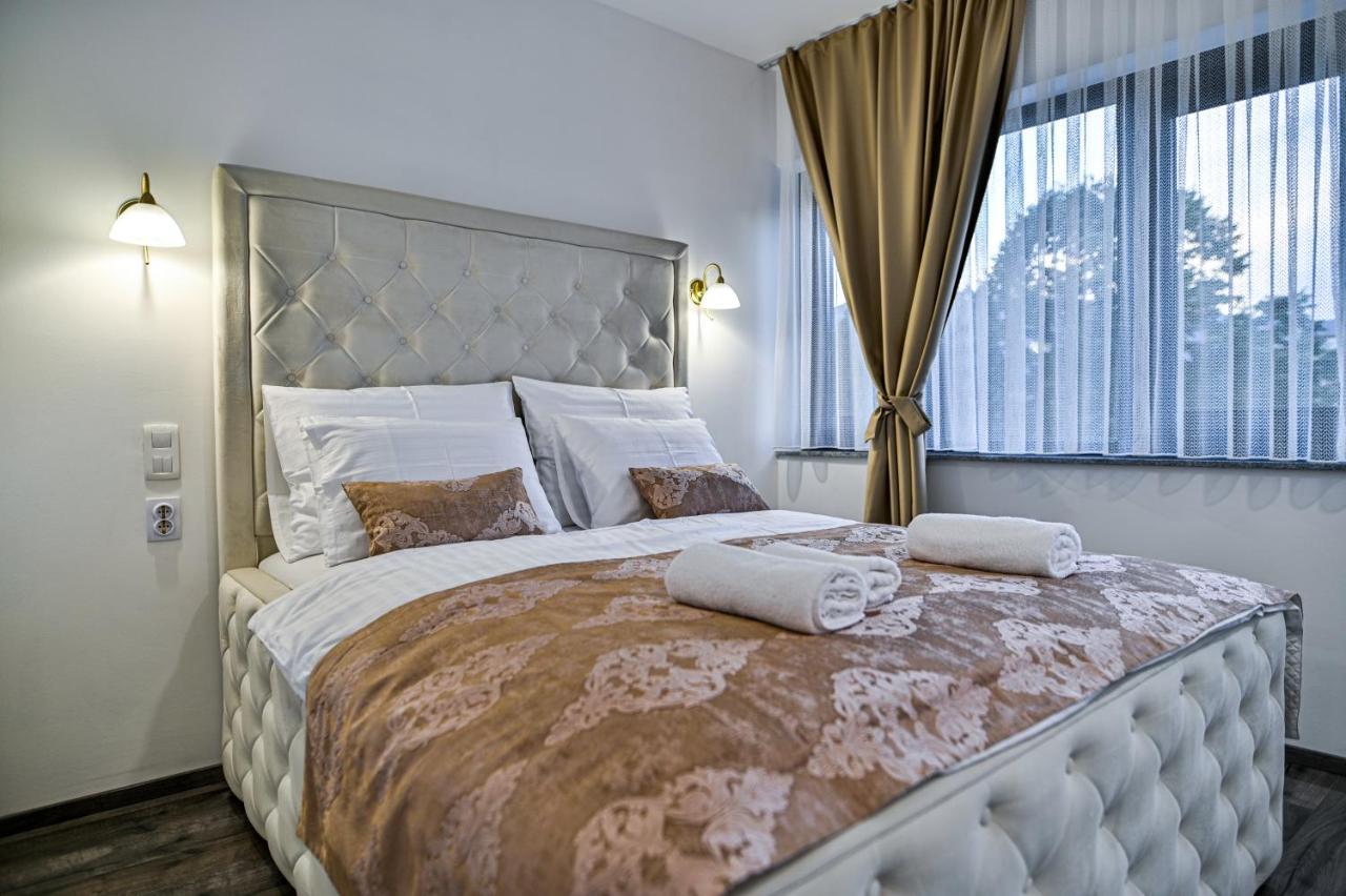Royal Residence Deluxe Apartments Bihac Exterior photo